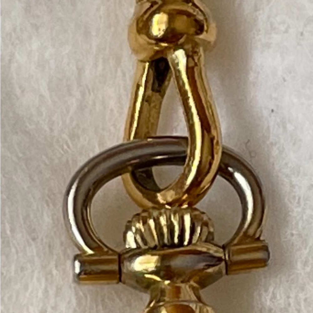 Vintage 1960’s Elegant Gold Necklace/Pocket Watch.  30” - Picture 4 of 5